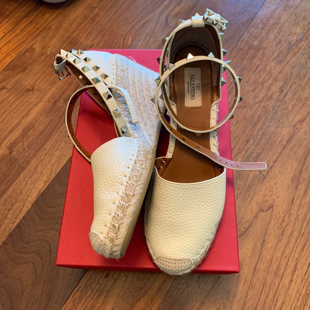 Valentino Wedge Espadrille Rockstud 85 Excellent Condition